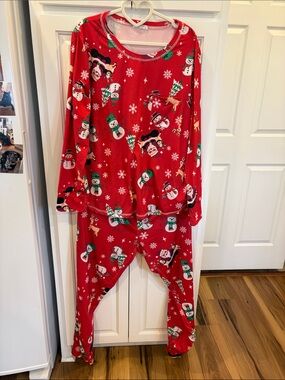 Women’s Christmas pjs 2XL
